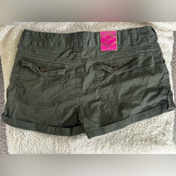 Candie's Juniors Gypsy Daydream Grape Leaf Olive Green Chino Style Shorts 9 - Picture 3 of 5